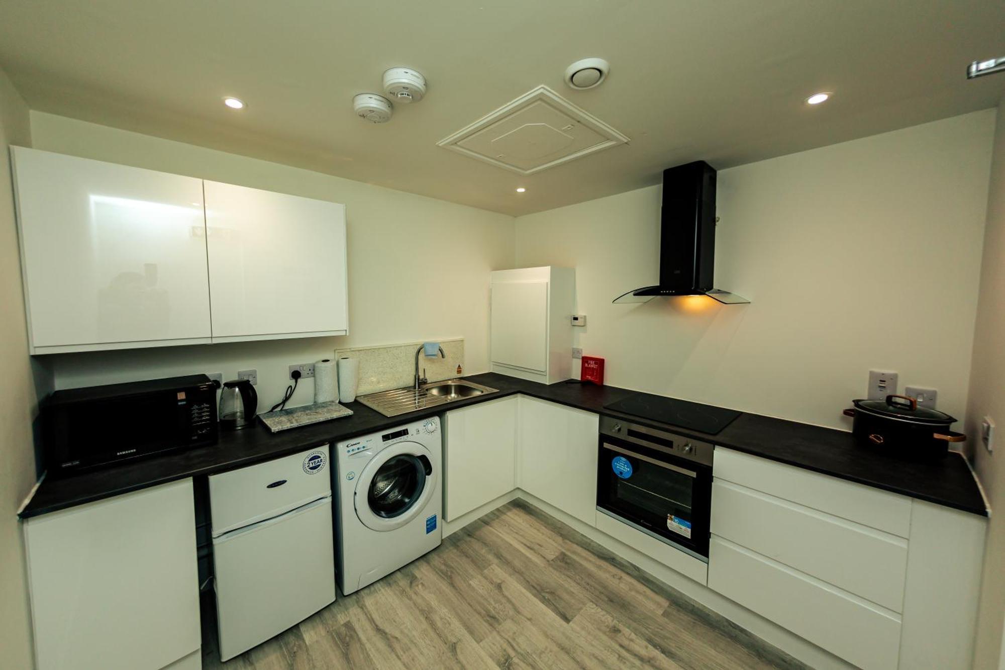 Cheerz Apartments Aberdeen Exterior photo